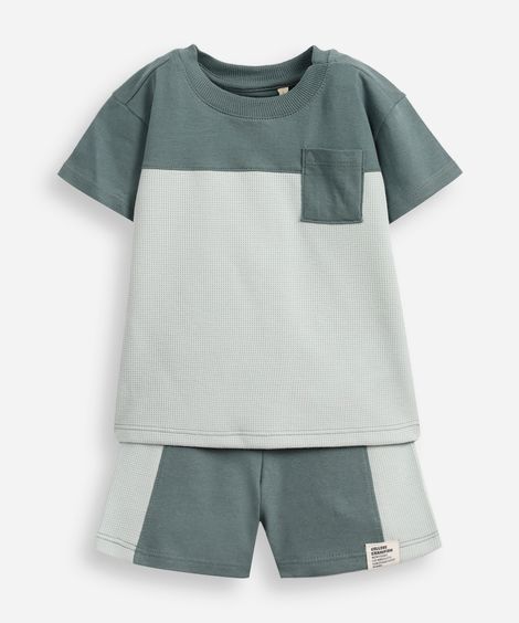 conjunto curto infantil com recorte verde