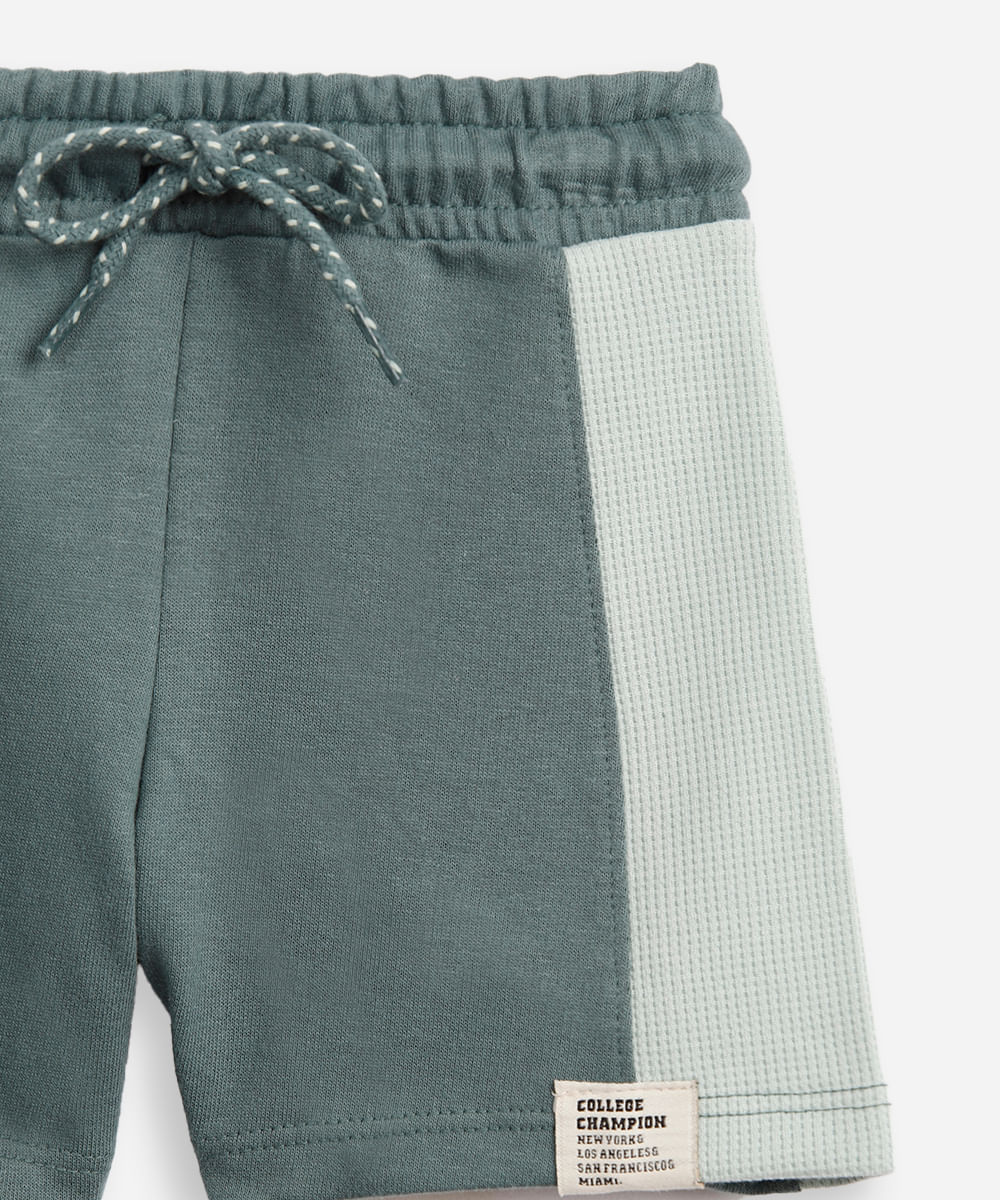 conjunto curto infantil com recorte verde