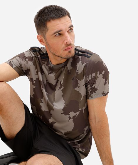 camiseta esportiva masculina com listras estampada verde