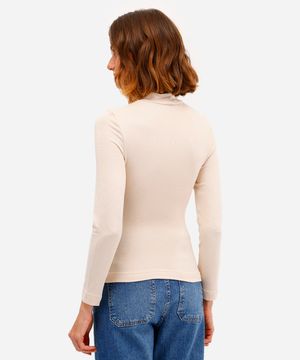 blusa básica feminina alongada gola alta bege