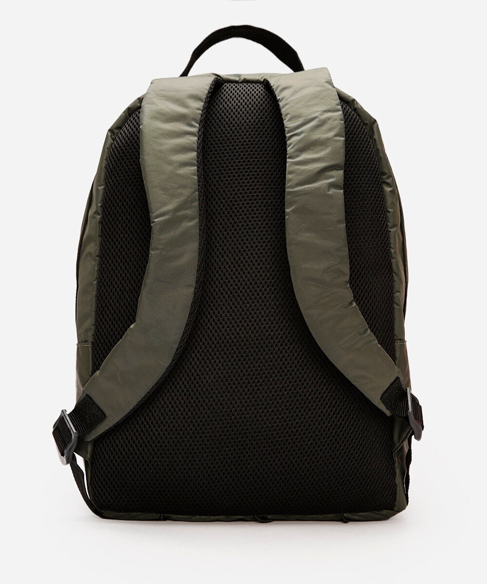 mochila com bolsos esportiva verde