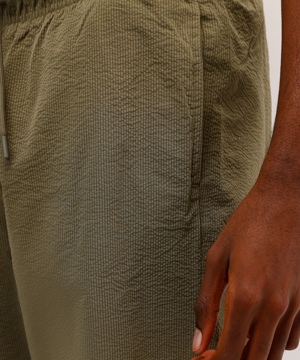 short masculino cós elástico texturizado verde