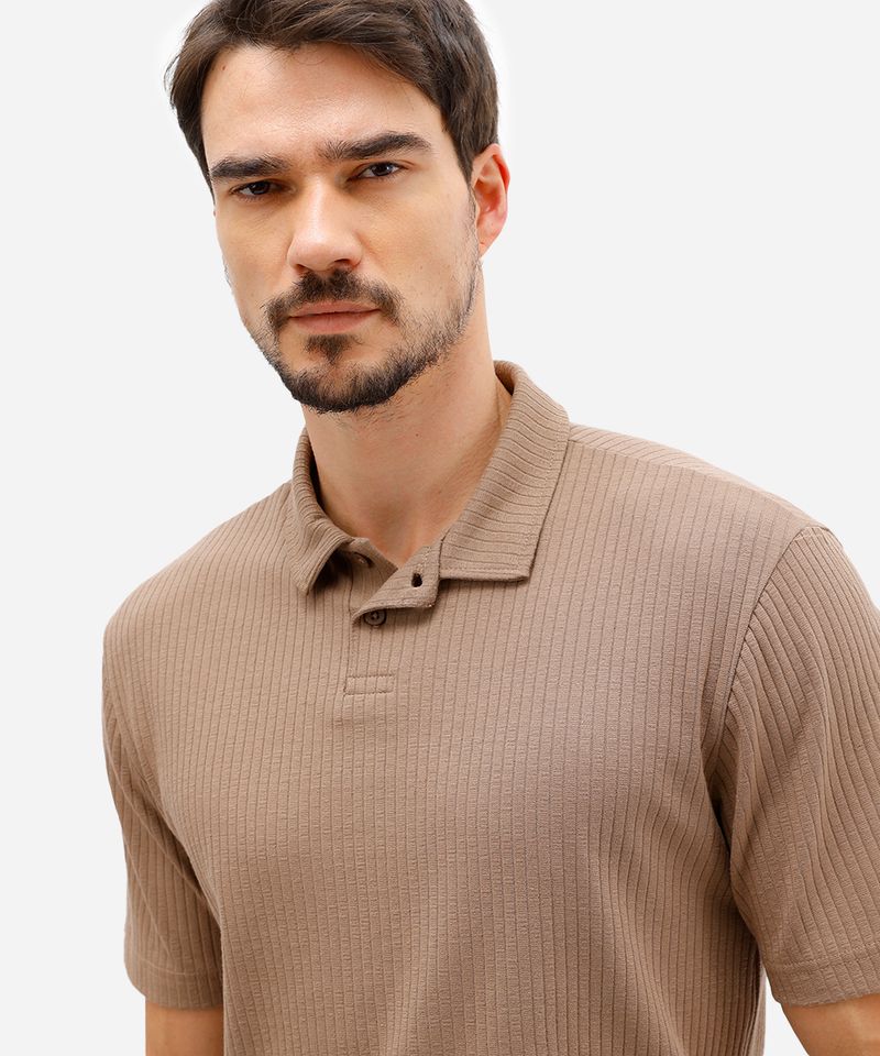 polo masculina manga curta canelada marrom