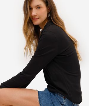 polo básica feminina de algodão peruano decote v preta