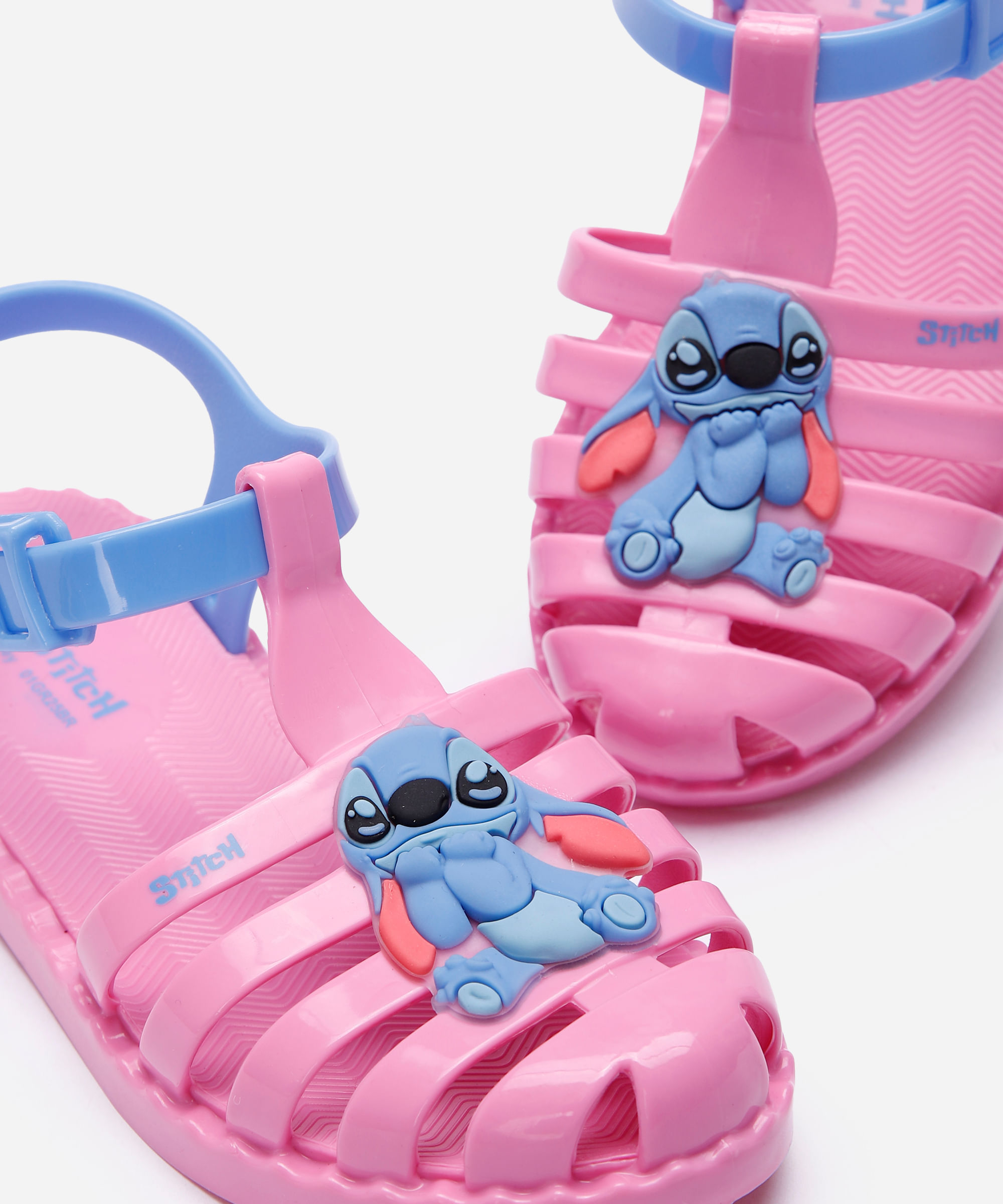 sandália fechada infantil stitch