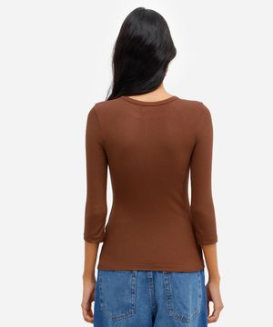 blusa feminina de viscose manga longa canelada marrom