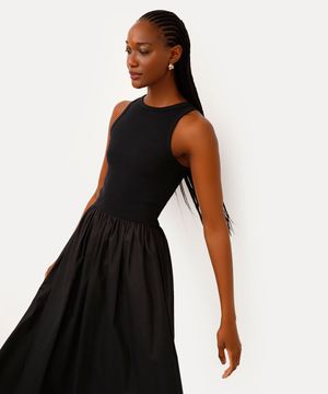 vestido midi canelado saia volumosa - preto