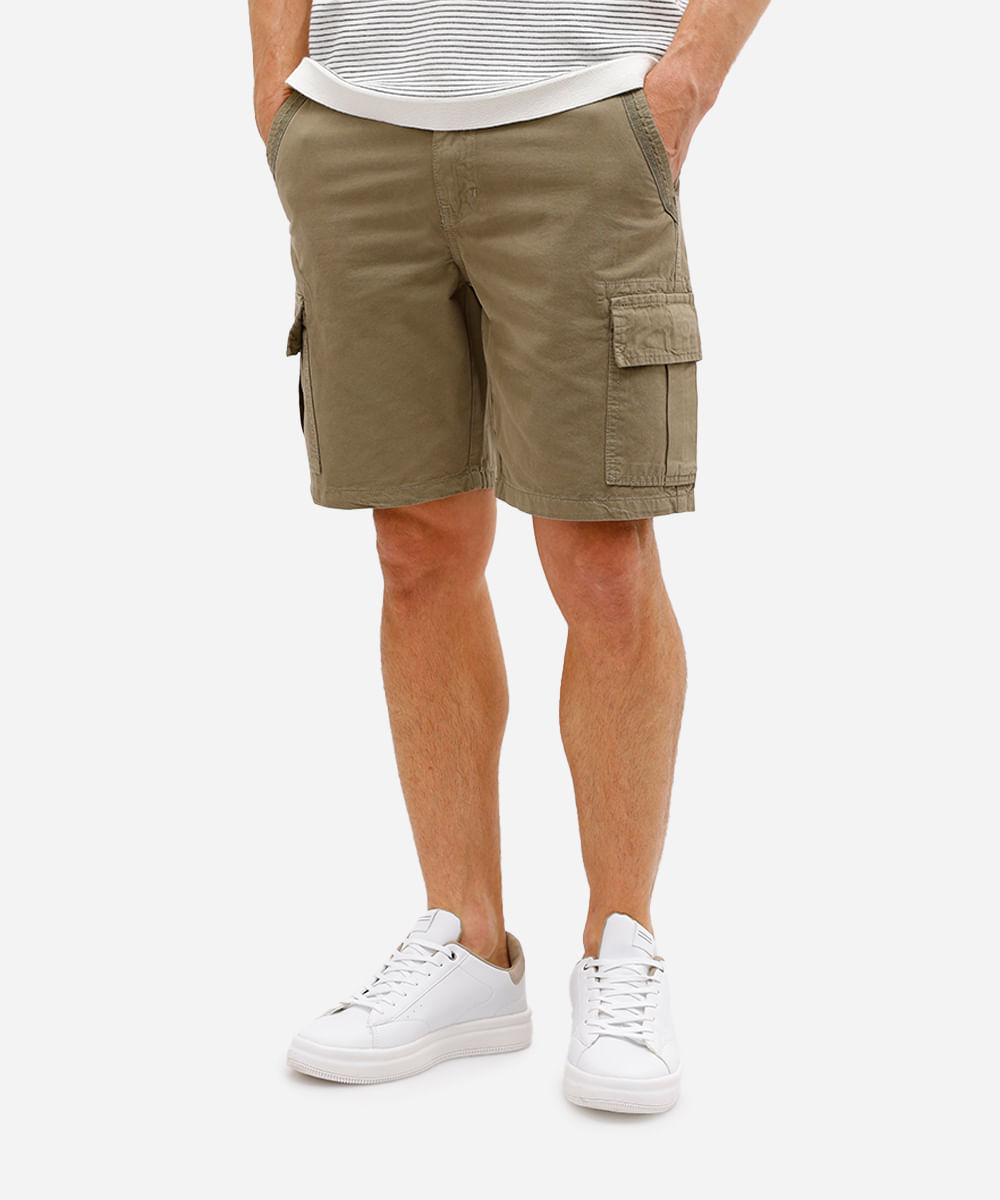 bermuda cargo masculina de sarja - verde