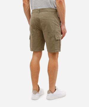 bermuda cargo masculina de sarja verde