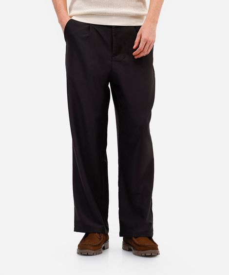 calça masculina de alfaiataria com pregas preta