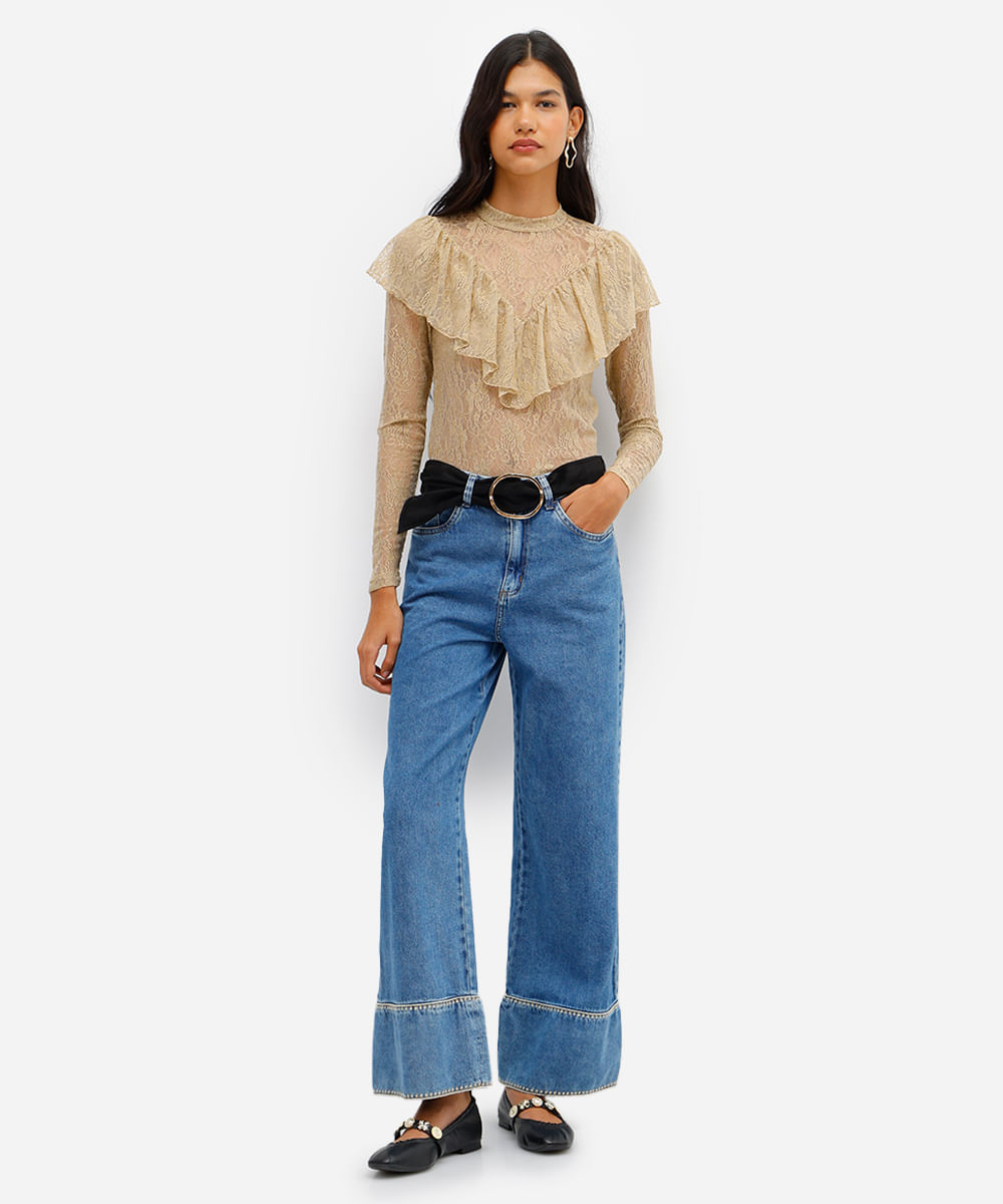 blusa feminina de renda com babado floral bege