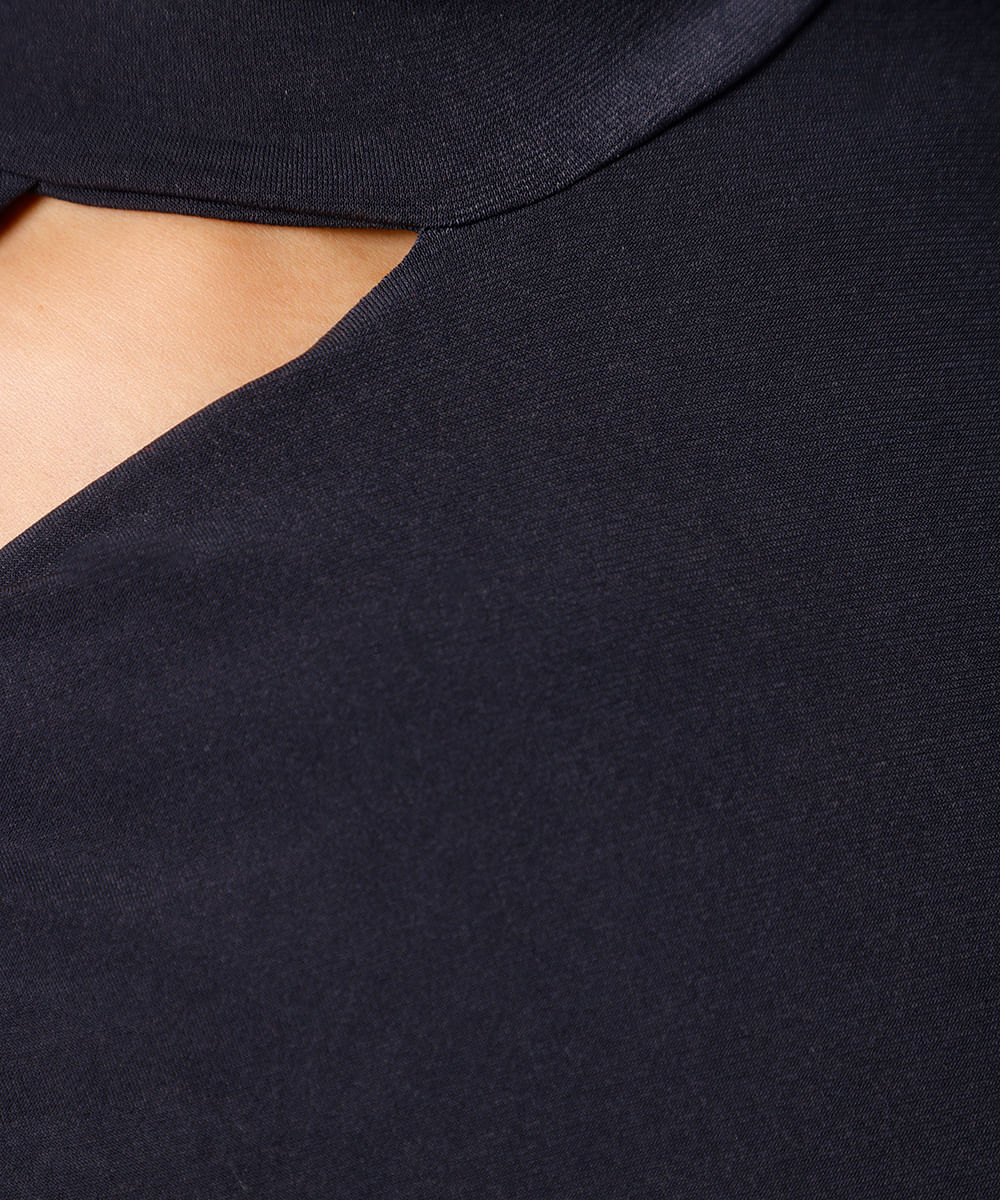 blusa feminina gola alta com recorte franzida mindset preta