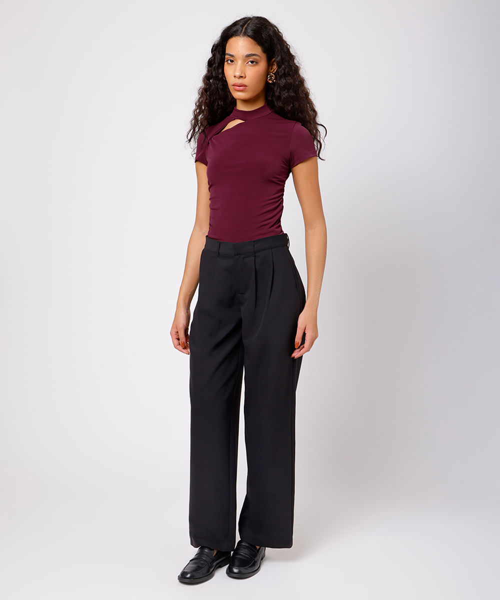blusa feminina gola alta com recorte franzida mindset vinho
