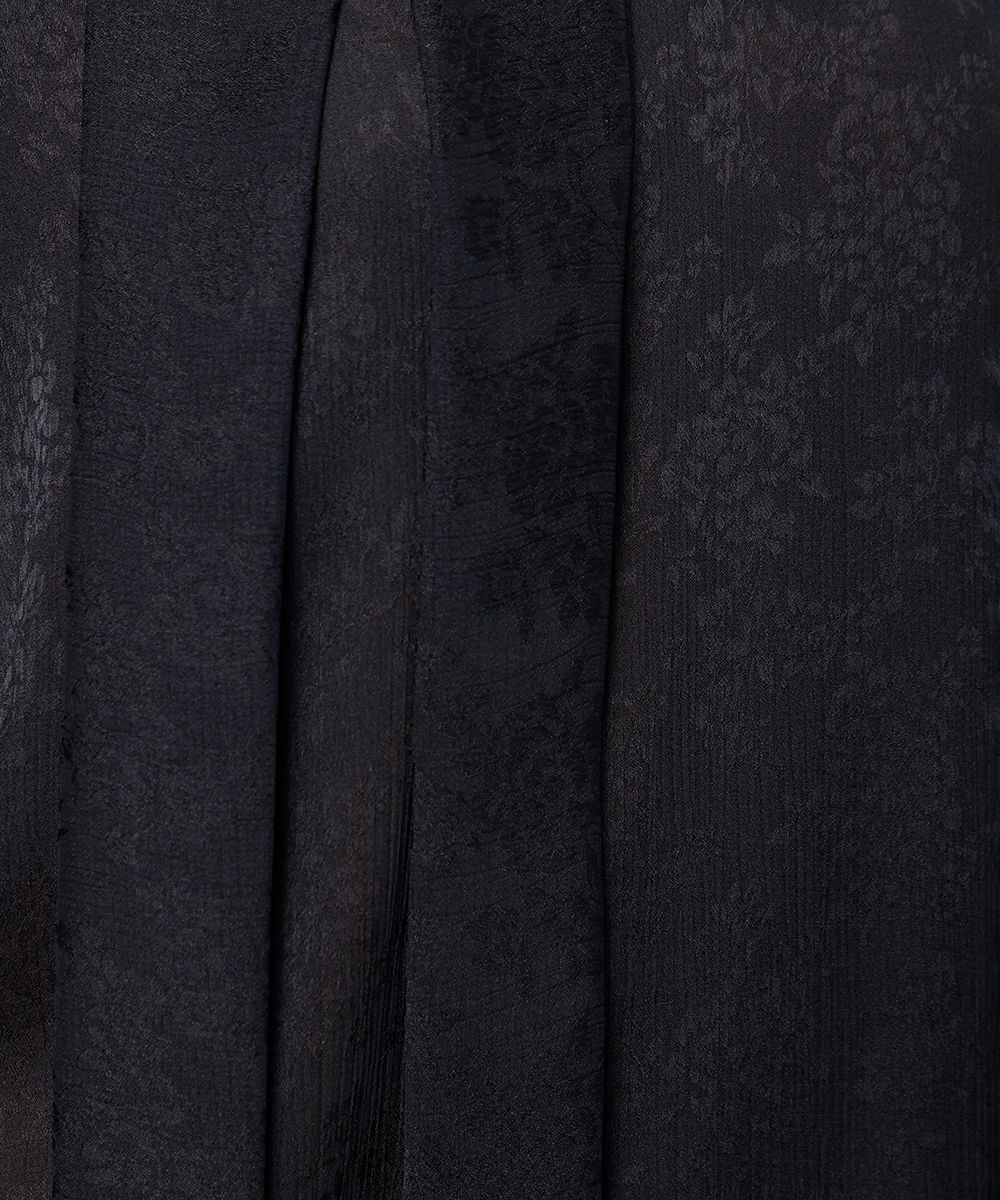 blusa feminina floral texturizada gola laço mindset preta