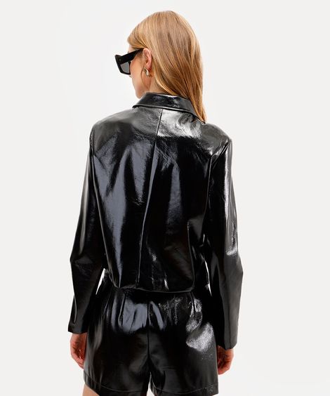 jaqueta cropped feminina de poliuretano preta