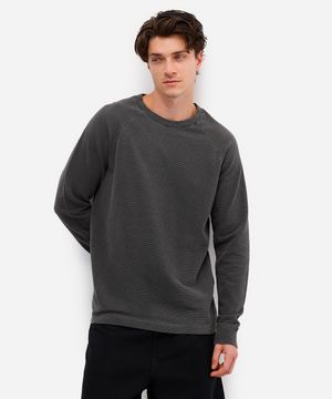 camiseta masculina de algodão raglan texturizada estonada cinza