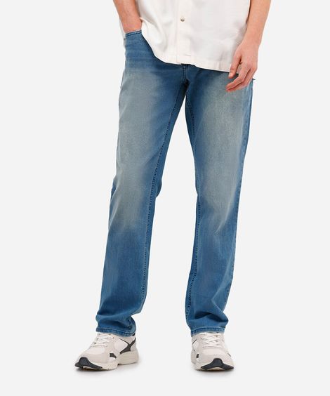 calça jeans reta com bolsos azul claro