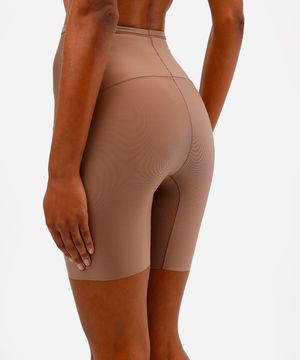 bermuda modeladora cintura alta corte a laser delrio marrom