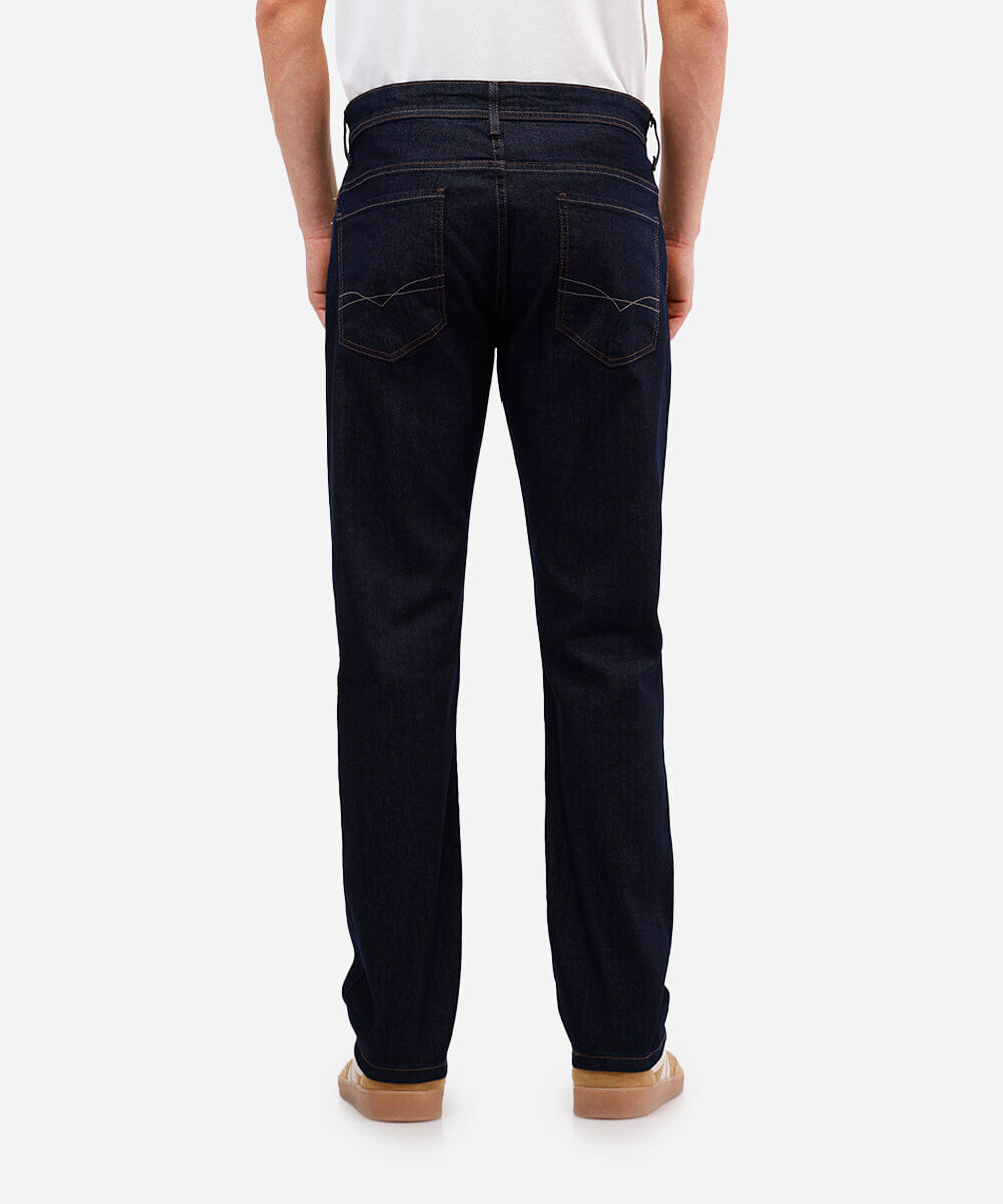 calça jeans reta com bolsos azul escuro