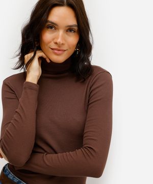 blusa de algodão cropped gola alta - marrom