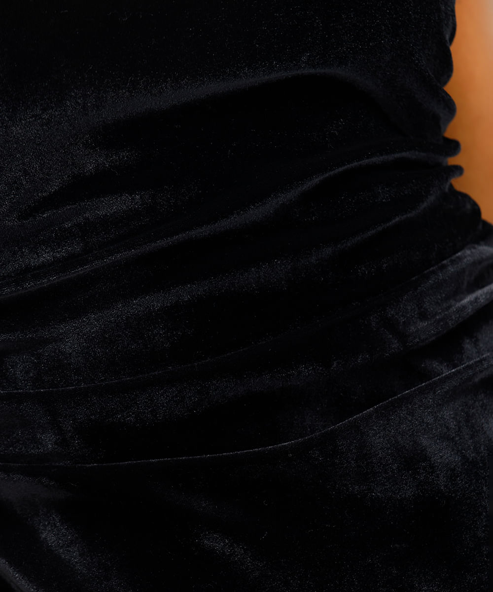 vestido longo feminino de veludo franzido preto