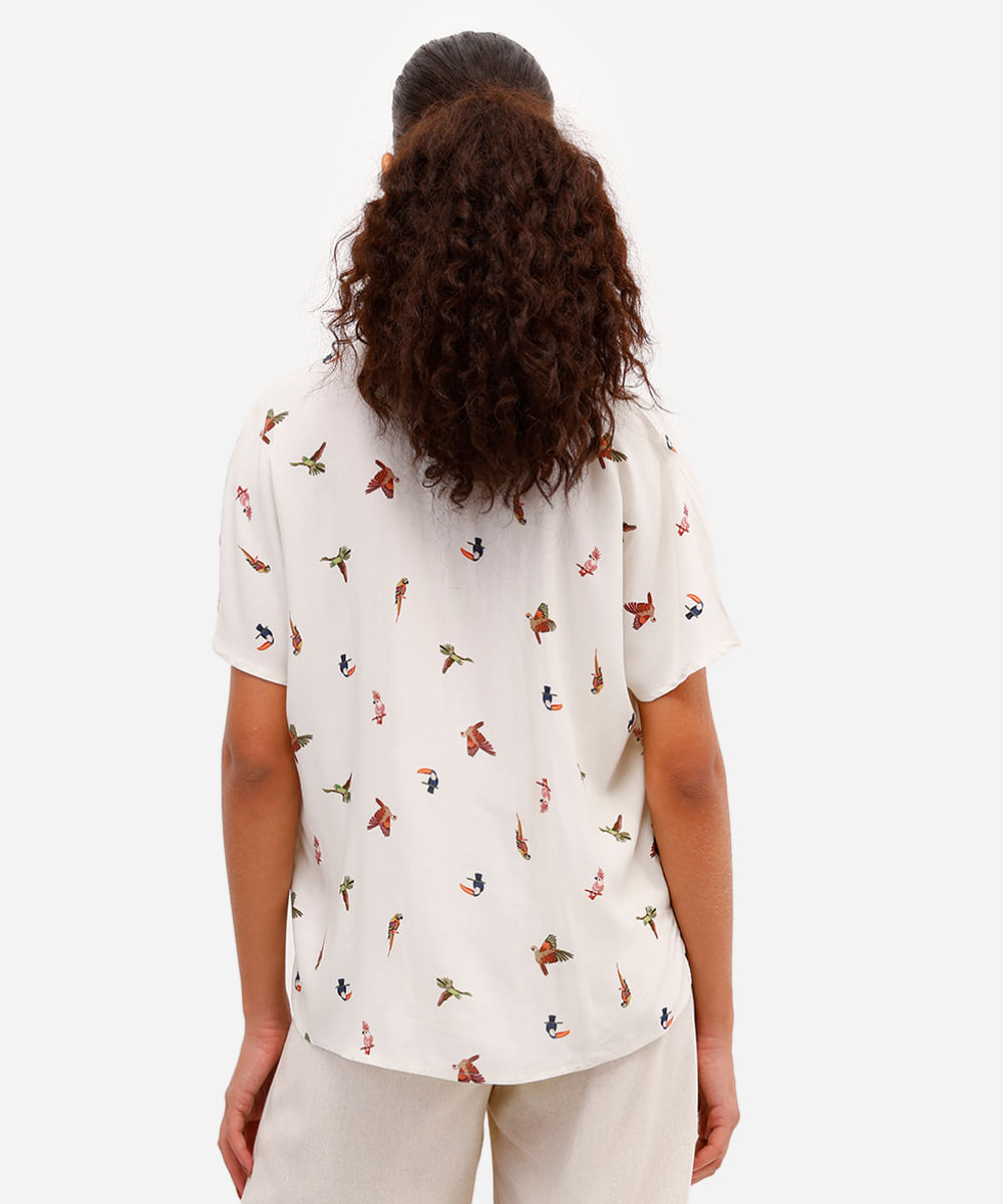camisa feminina de viscose pássaros bege
