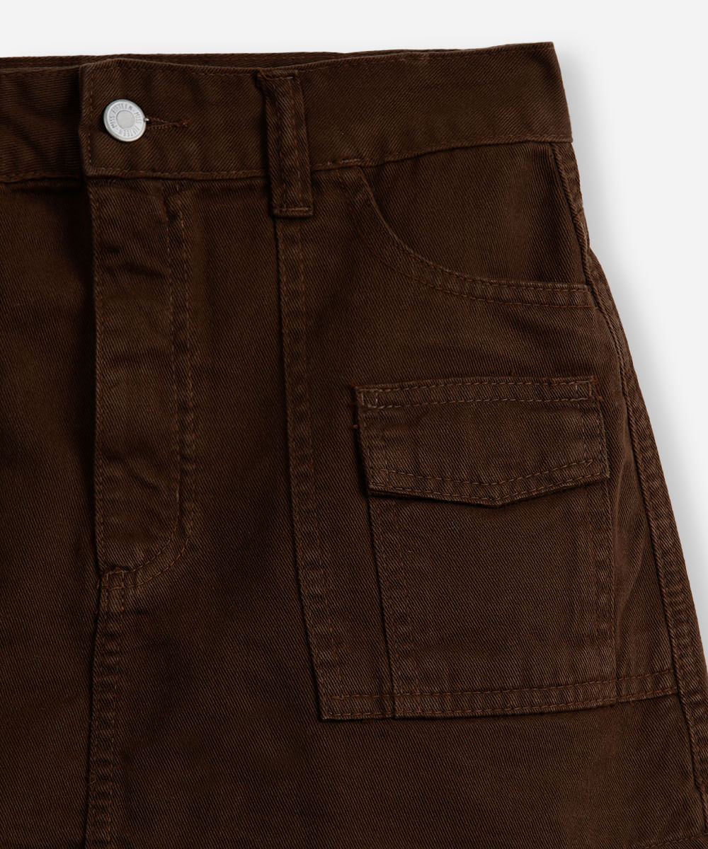 short saia juvenil de sarja cargo marrom