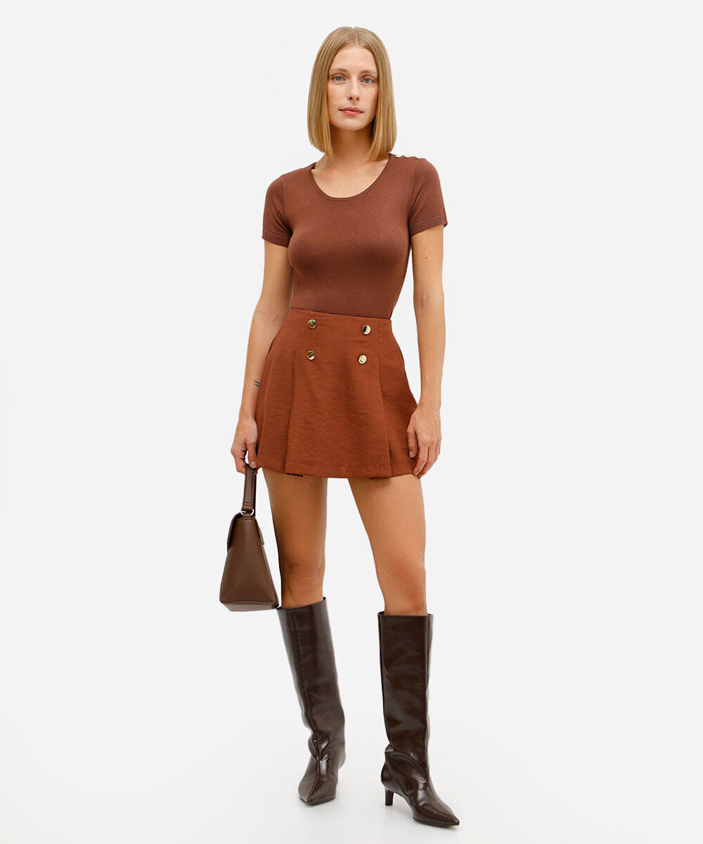 blusa baby look feminina de tricot com botões marrom