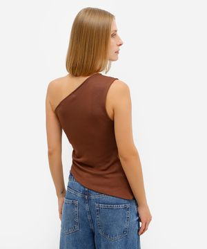 blusa ombro único feminina assimétrica marrom