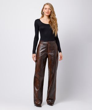 calça reta feminina de poliuretano animal print mindset marrom