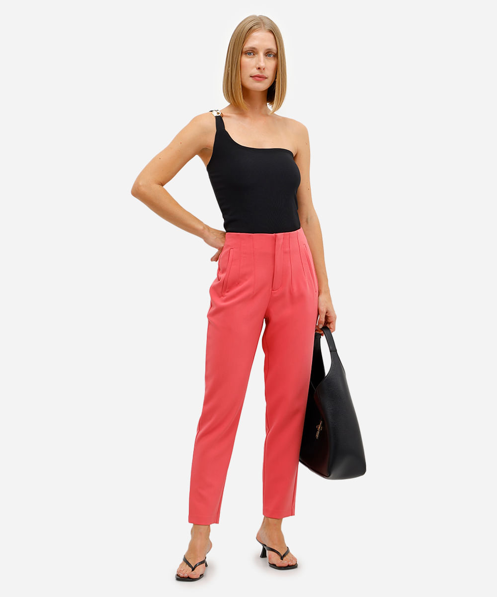 calça de alfaiataria feminina com pences rosa