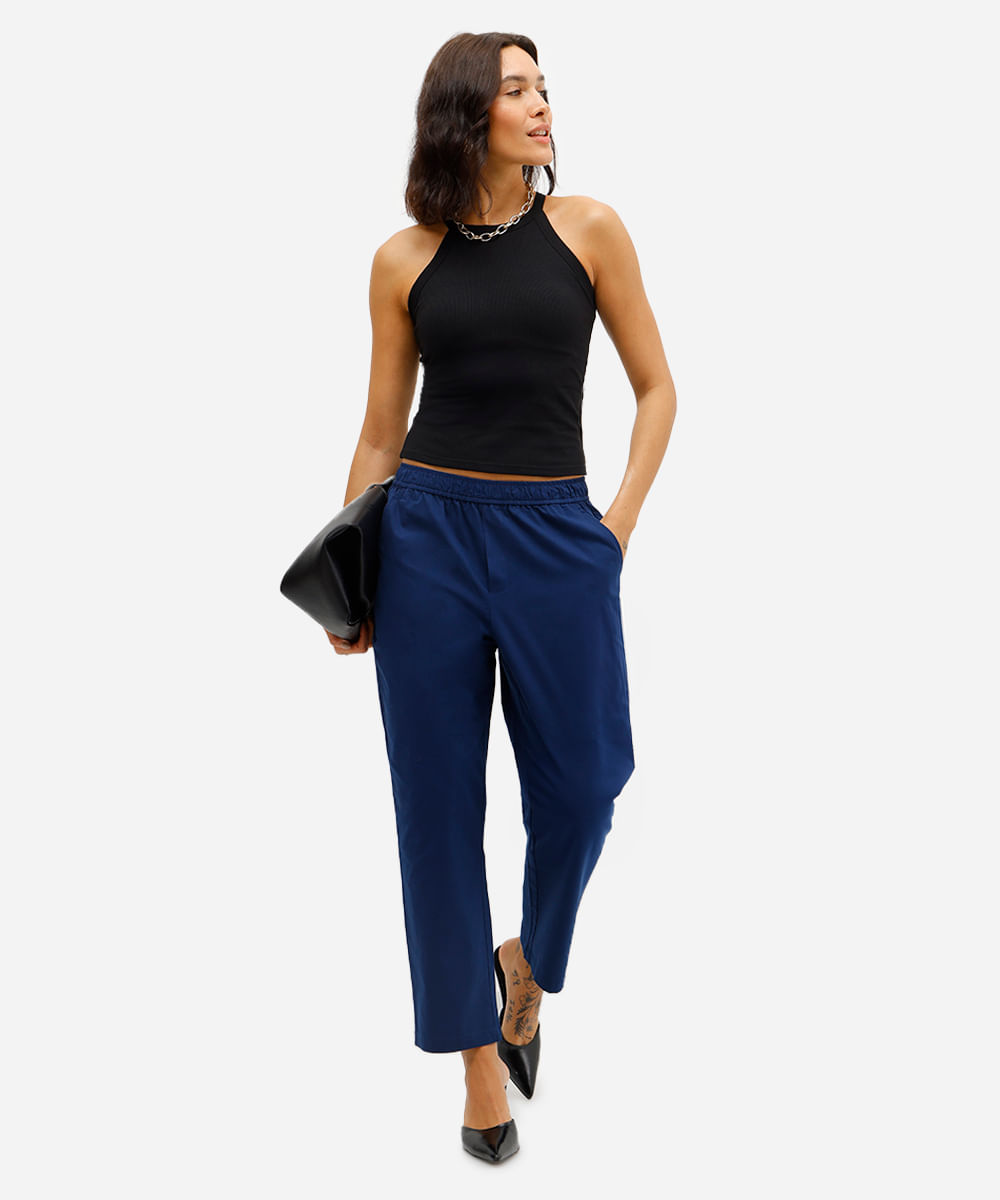 regata básica feminina de algodão halterneck com bojo preta