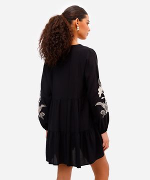 vestido curto feminino de viscose bordado floral preto