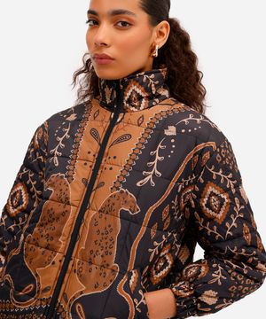 jaqueta puffer feminina estampada preta