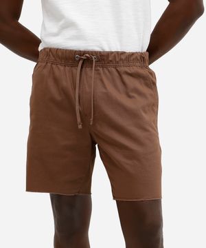 bermuda masculina de sarja jogger com bolsos marrom