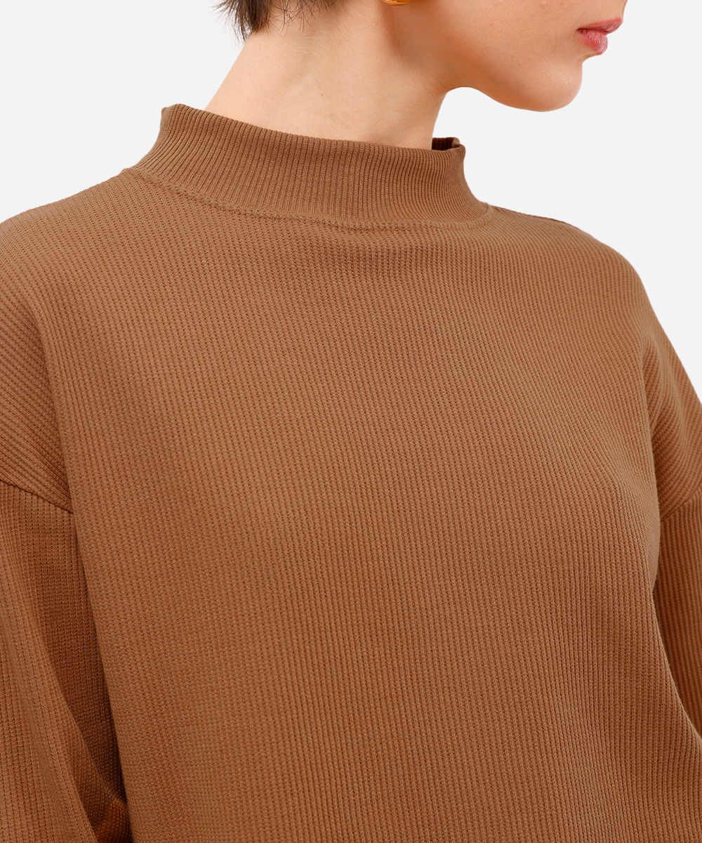 blusa feminina texturizada básica manga longa marrom