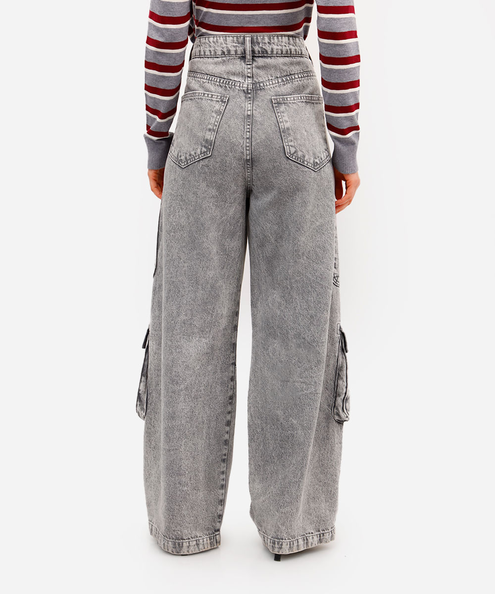calça skater feminina jeans com bolsos cargo cinza