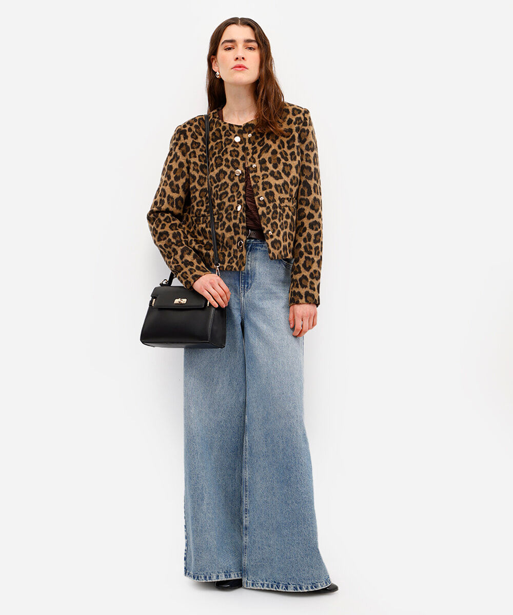 casaco feminino animal print texturizado marrom