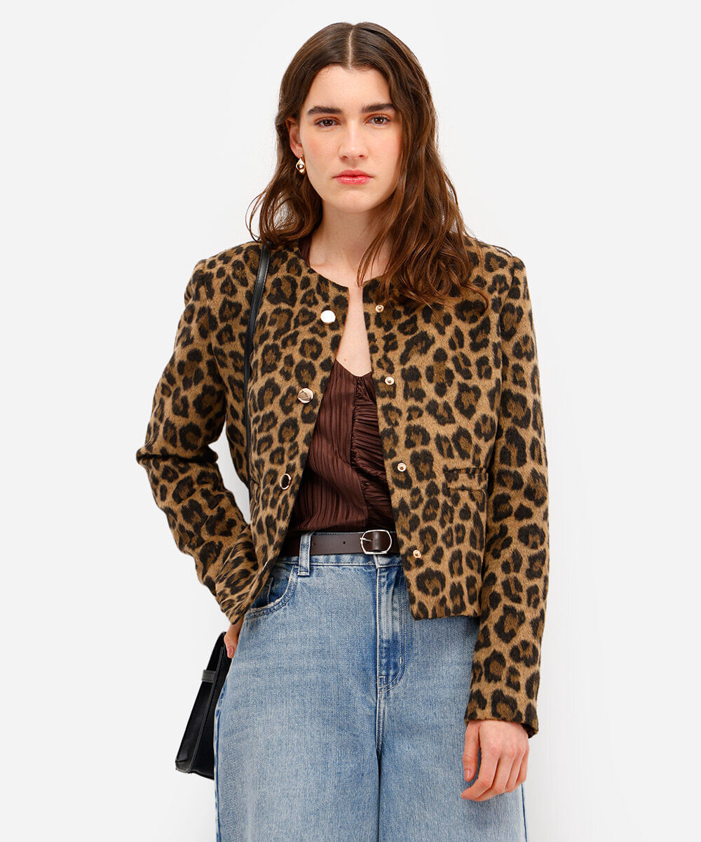 casaco feminino animal print texturizado marrom