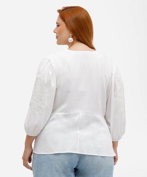 bata feminina de viscose  bordado floral plus size off white