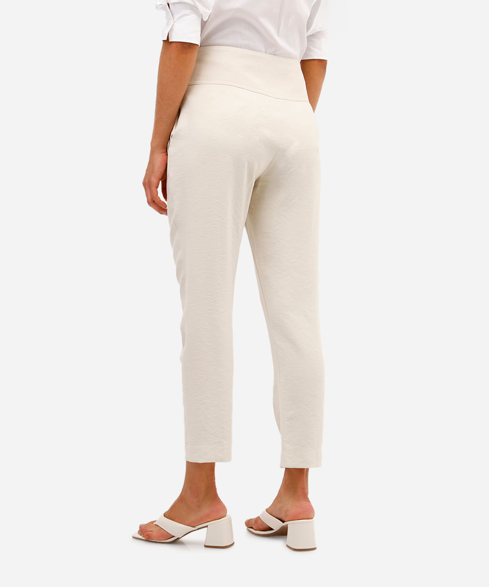 calça feminina de viscose com pregas bege