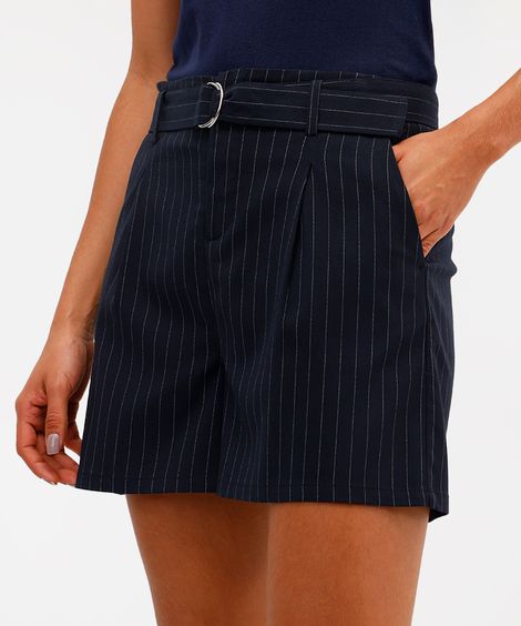 short feminino de alfaiataria risca de giz com cinto azul