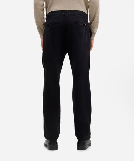 calça chino reta cropped de sarja masculina preta