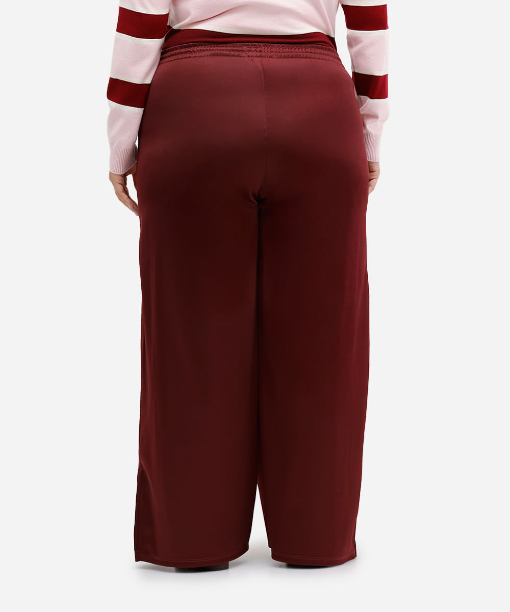 calça reta feminina com nervuras mindset plus size vinho