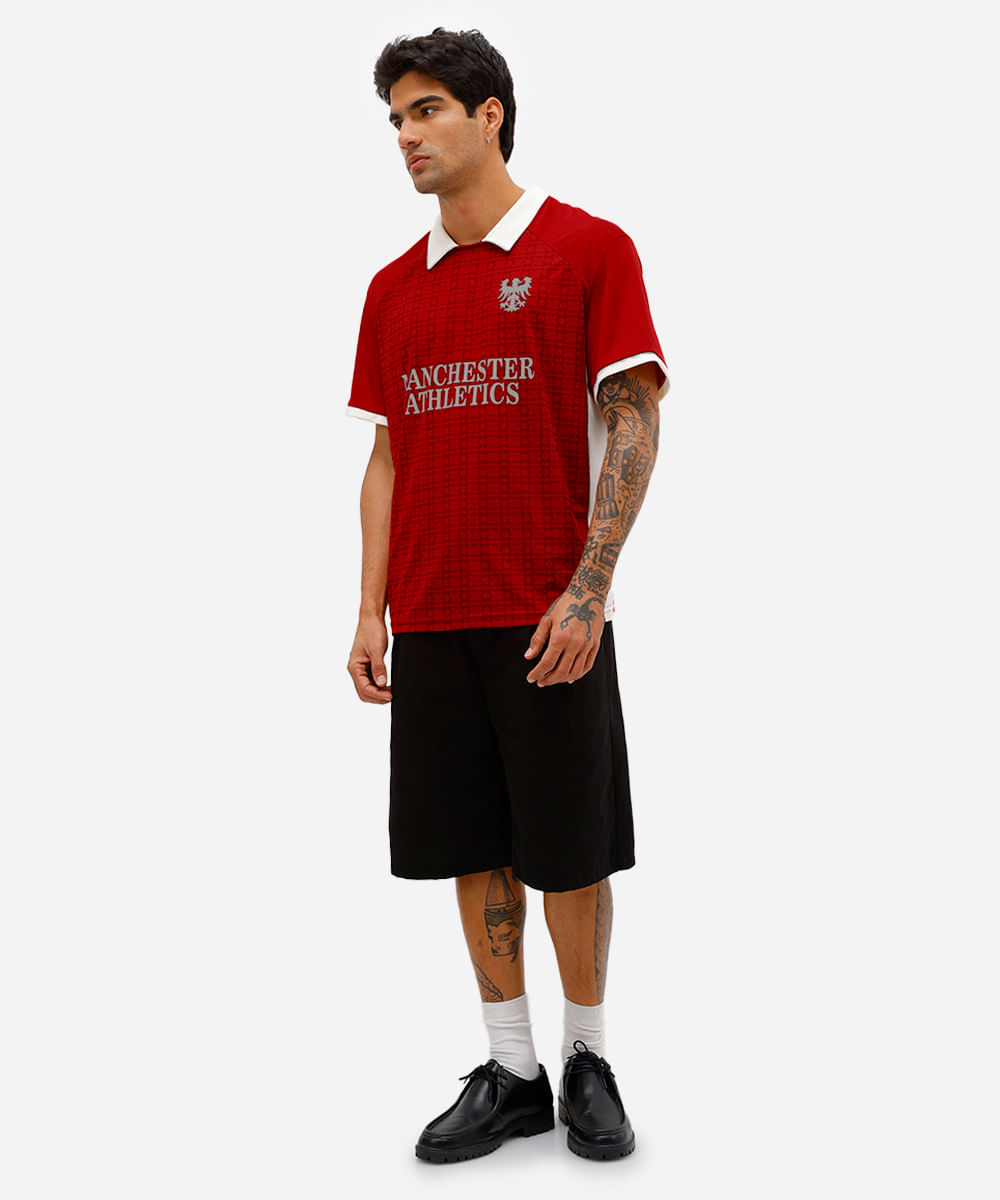 camiseta retrô unissex com gola manga curta manchester vermelha