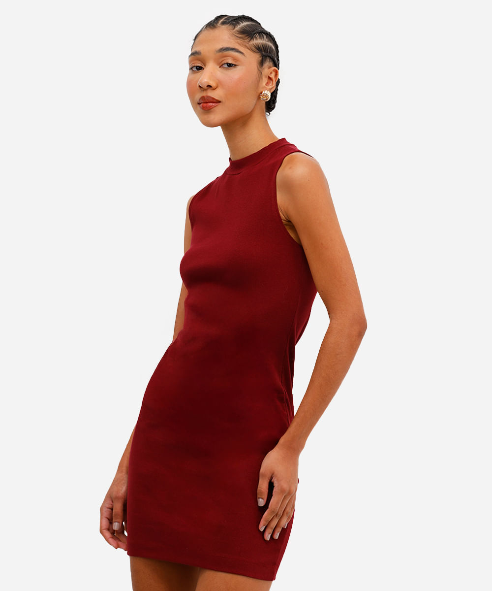 vestido curto feminino de algodão canelado vinho