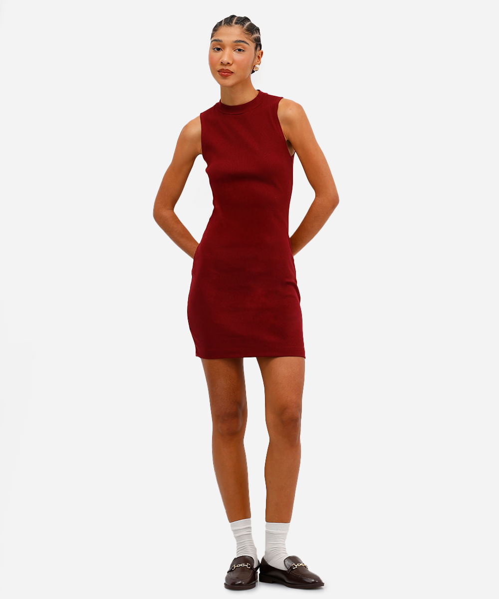 vestido curto feminino de algodão canelado vinho