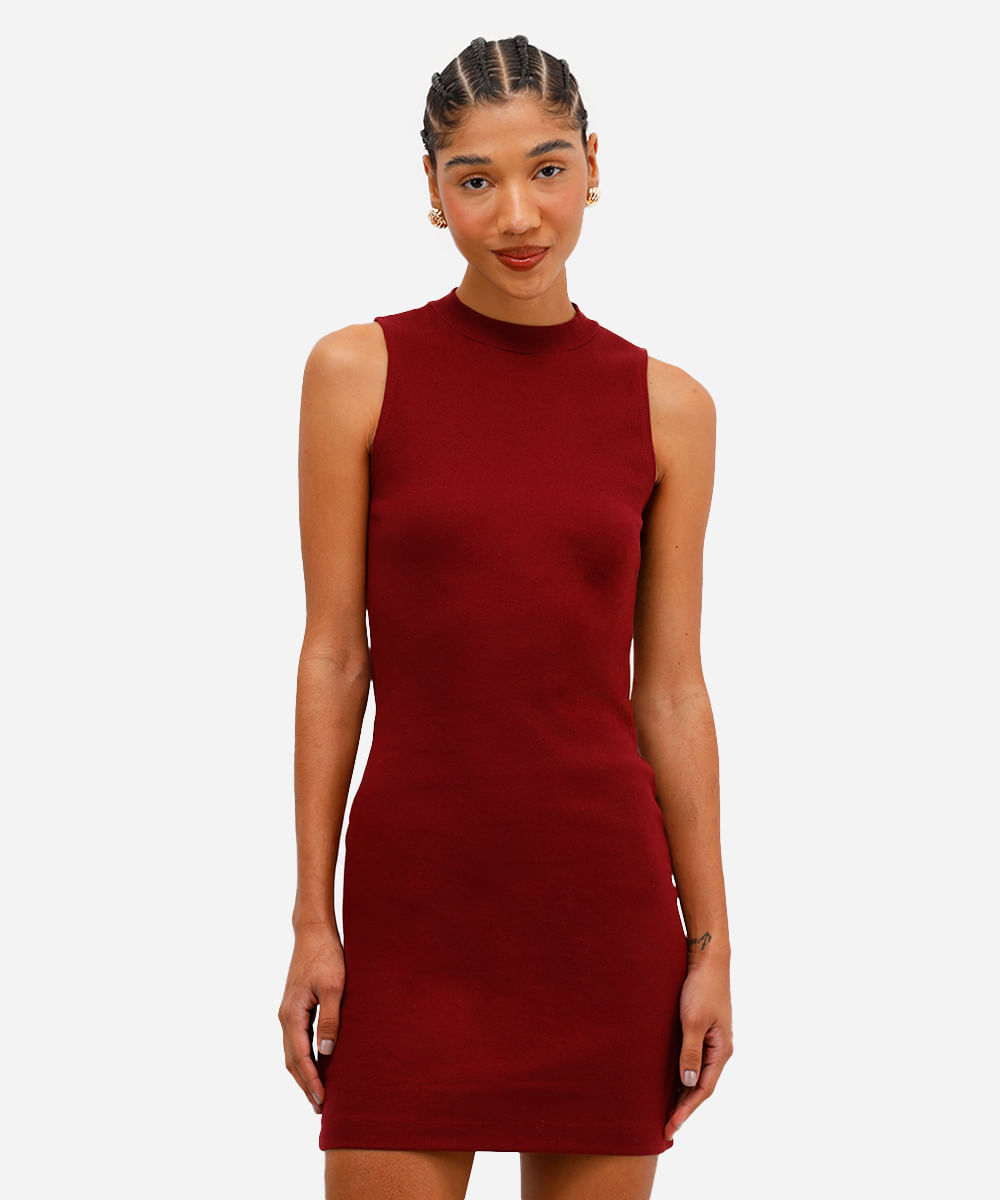 vestido curto feminino de algodão canelado vinho