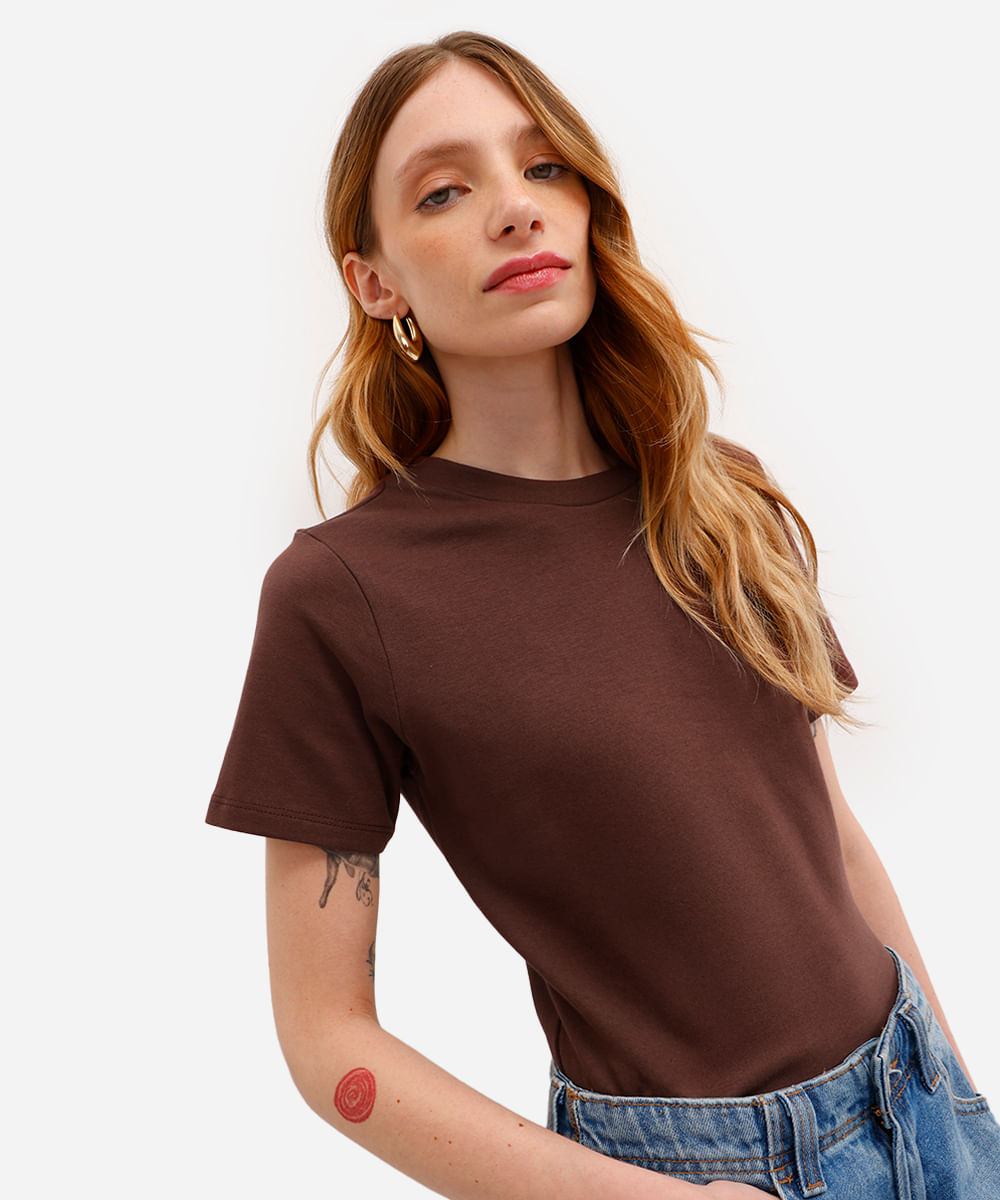 camiseta baby look feminina de algodão básica marrom