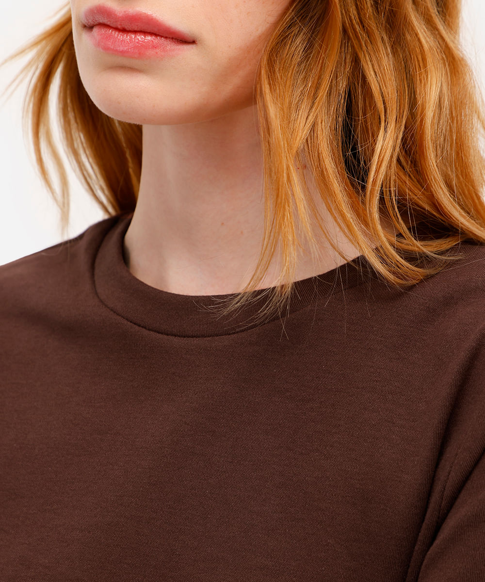 camiseta baby look feminina de algodão básica marrom